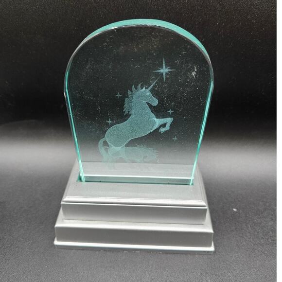 Vintage Y2K 1990s Acrylic Unicorn Paperweight Figurine Clear Light Up Battery - Picture 1 of 6